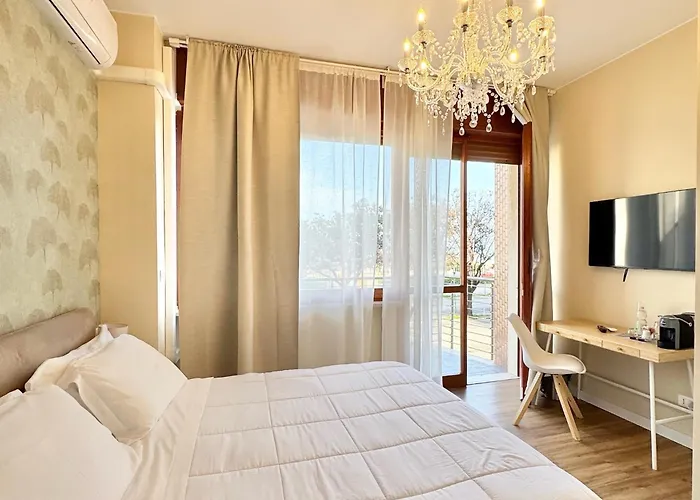 Regina Elena Rooms Pescara